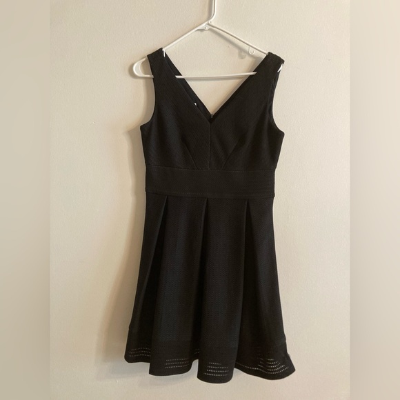 Maggy London Little Black Dress - Picture 1 of 2